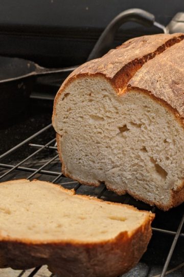 Allergy-friendly bread, sliced