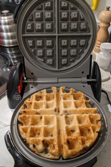 Presto 03510 FlipSide waffle iron with waffle inside